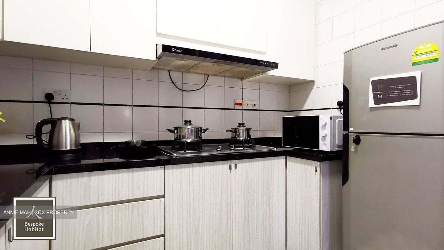 Changi Road (D14), Shop House #550535771